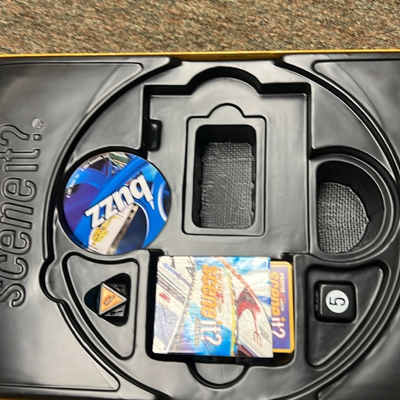 Scene it movie 2nd edition the DVD game. Good as new played once. See pics! - Picture 3 of 3